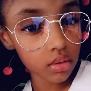 Meet your Posher, Za’kari